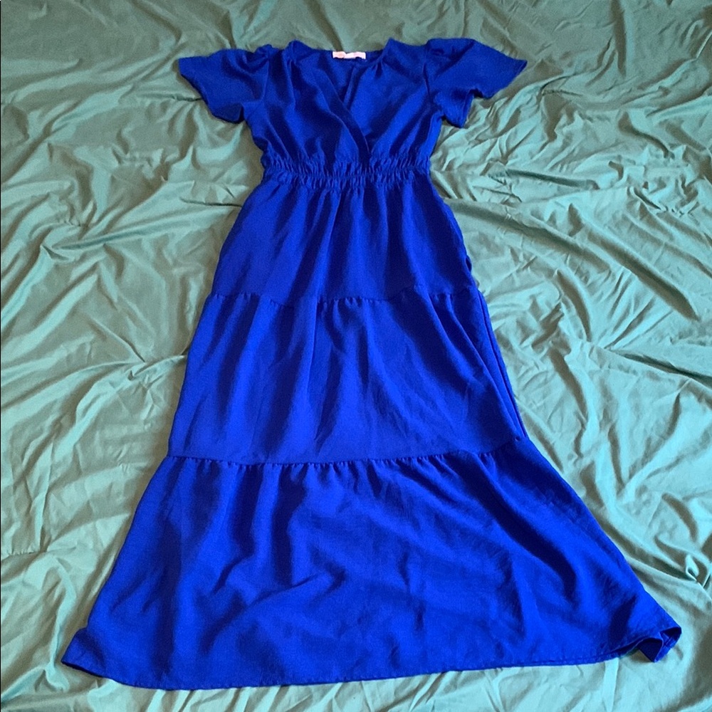 Elegant Blue Maxi Dress